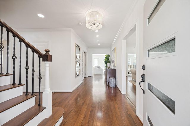 3109 Avalon Place, Houston, TX 77019