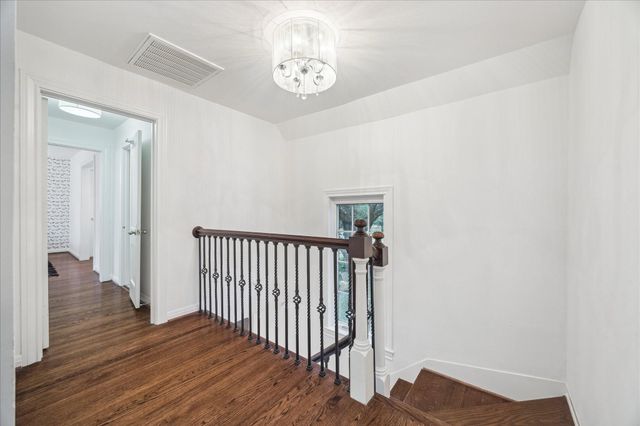 3109 Avalon Place, Houston, TX 77019