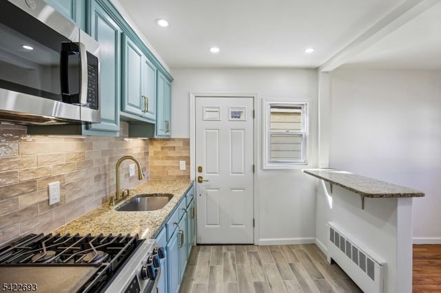 43 Rhode Island Ave, East Orange City, NJ 07018
