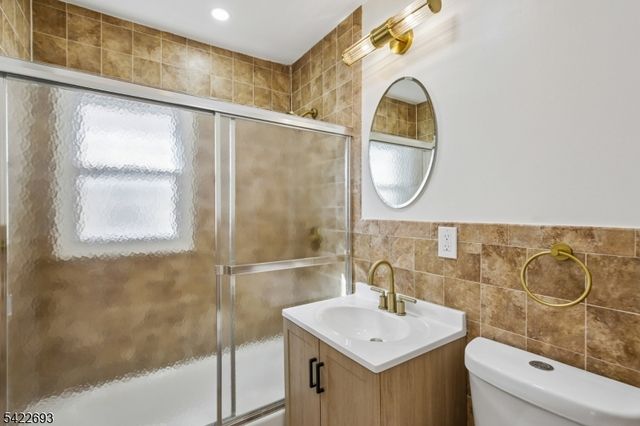 43 Rhode Island Ave, East Orange City, NJ 07018