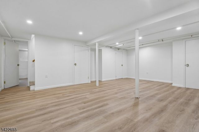 43 Rhode Island Ave, East Orange City, NJ 07018