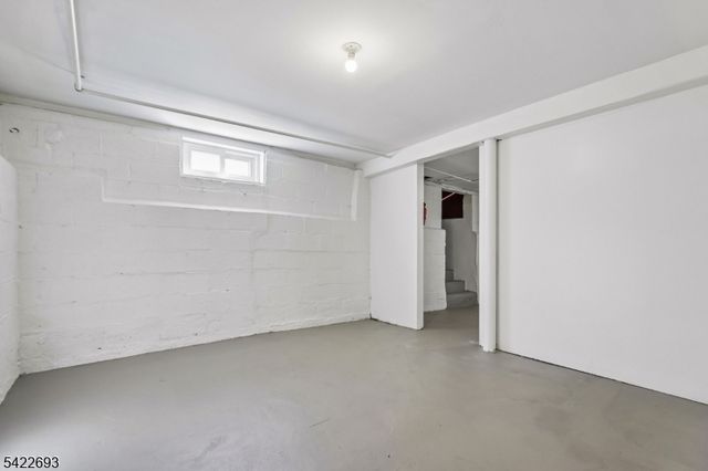 43 Rhode Island Ave, East Orange City, NJ 07018