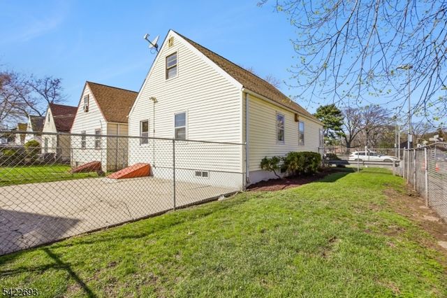 43 Rhode Island Ave, East Orange City, NJ 07018