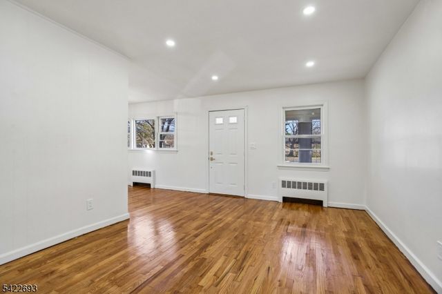 43 Rhode Island Ave, East Orange City, NJ 07018