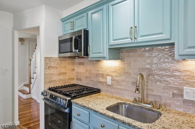 43 Rhode Island Ave, East Orange City, NJ 07018
