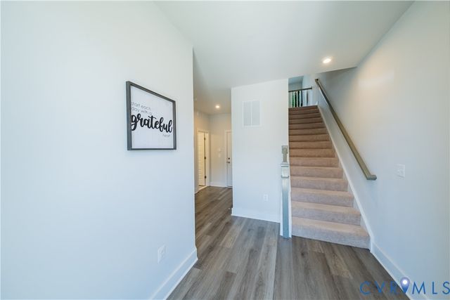 586 Hazel Dr, Henrico, VA 23233