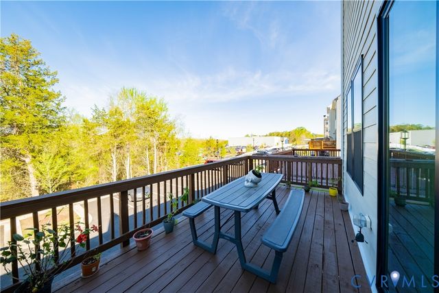 586 Hazel Dr, Henrico, VA 23233