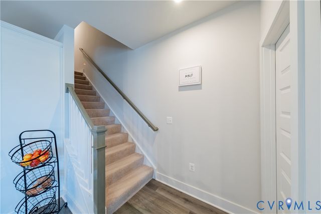 586 Hazel Dr, Henrico, VA 23233