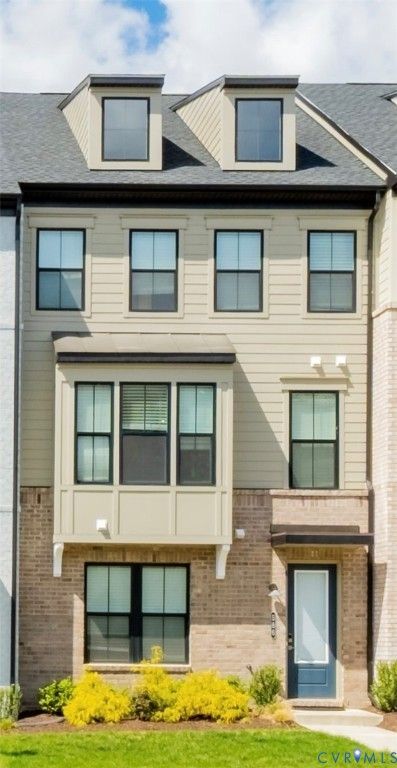 586 Hazel Dr, Henrico, VA 23233
