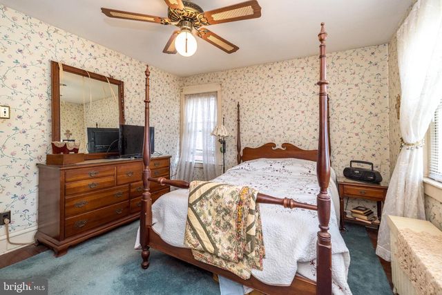 413 PERKIOMEN AVE, Lansdale, PA 19446