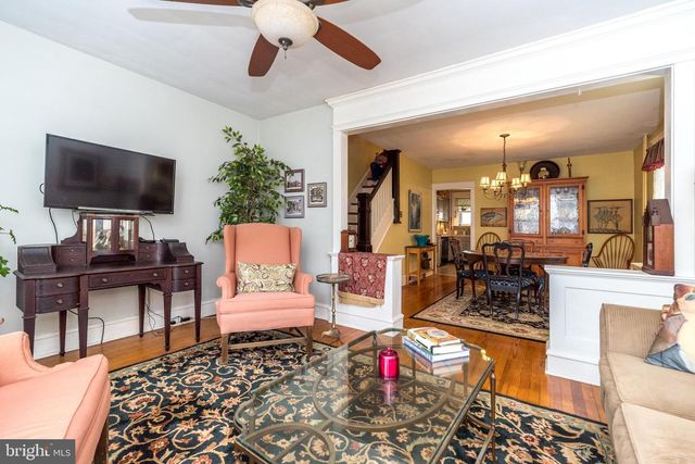 413 PERKIOMEN AVE, Lansdale, PA 19446