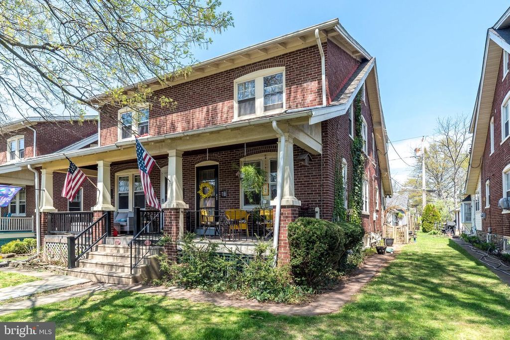 413 PERKIOMEN AVE, Lansdale, PA 19446