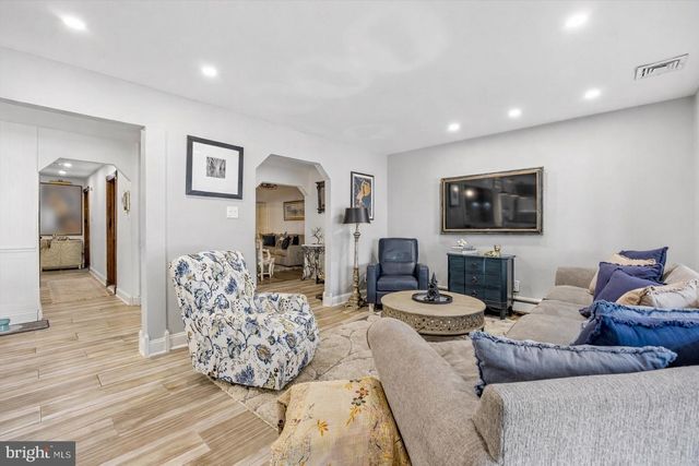 121 CENTURA, Cherry Hill, NJ 08003