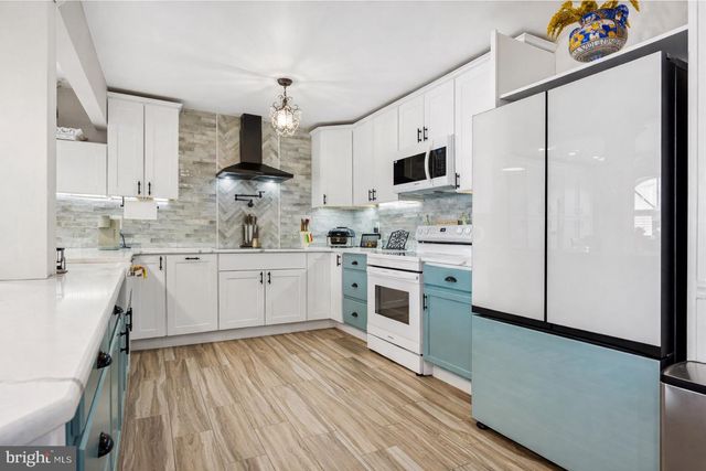 121 CENTURA, Cherry Hill, NJ 08003