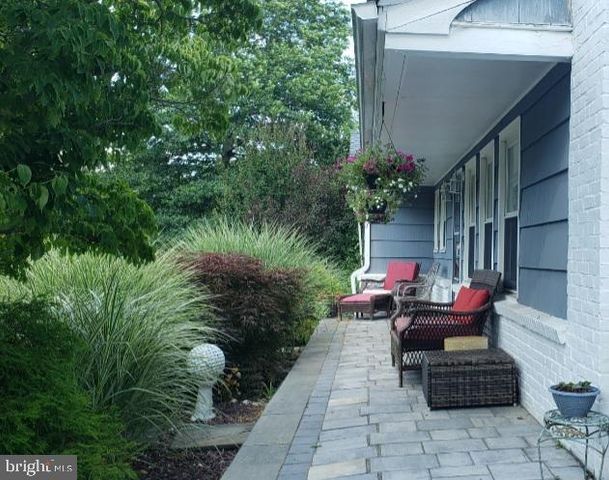 101 DENOW RD, Lawrence, NJ 08648