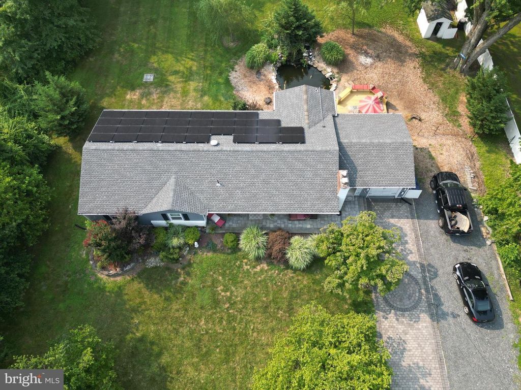 101 DENOW RD, Lawrence, NJ 08648