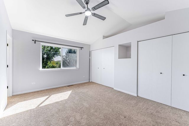 2057 W Helen Drive, Romeoville, IL 60446