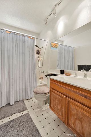 22321 Pamplico Drive, Saugus, CA 91350