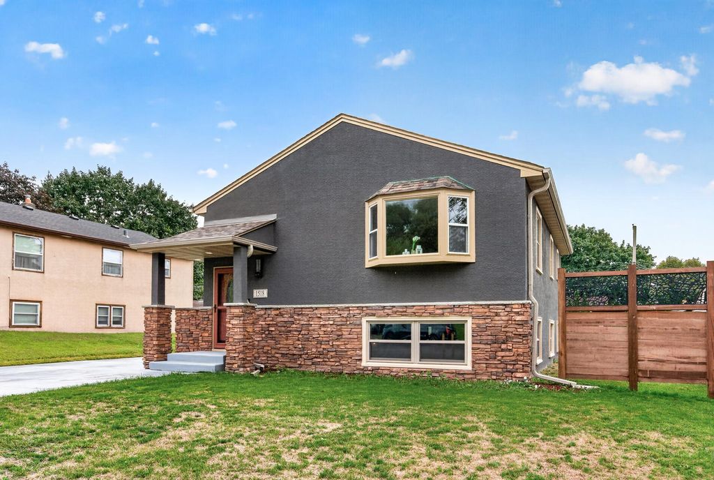 1518 Pacific Street, Saint Paul, MN 55106 — photo 2