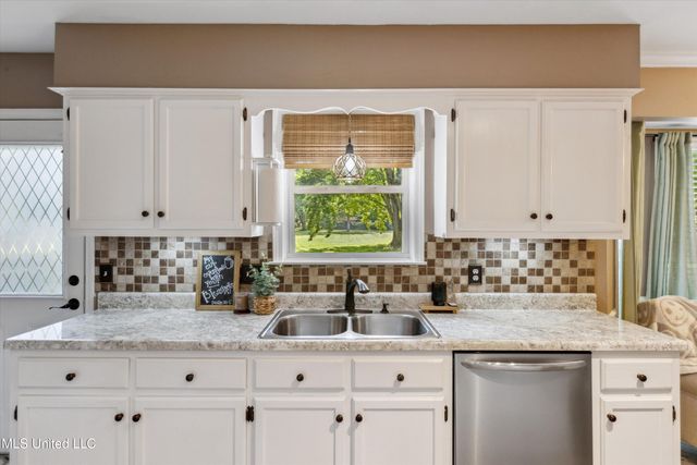 7465 Davidson Road, Olive Branch, MS 38654