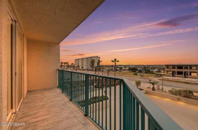 3797 S Atlantic Ave Unit 303, Daytona Beach Shores, FL 32118