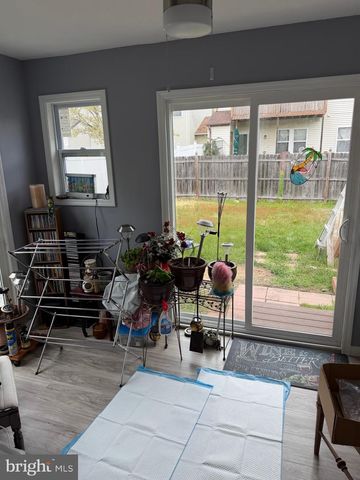 14 HARRINGTON LN, Sicklerville, NJ 08081