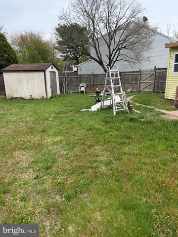 14 HARRINGTON LN, Sicklerville, NJ 08081