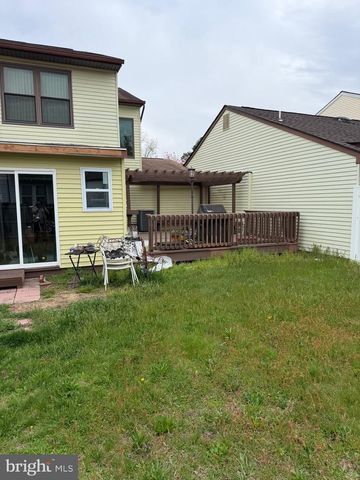 14 HARRINGTON LN, Sicklerville, NJ 08081