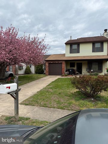 14 HARRINGTON LN, Sicklerville, NJ 08081