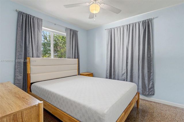 616 NW 3rd Ct, Hallandale Beach, FL 33009