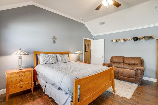 2004 Hill Crest Court, Weatherford, TX 76086