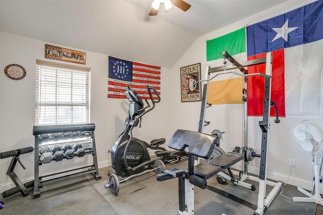 2004 Hill Crest Court, Weatherford, TX 76086