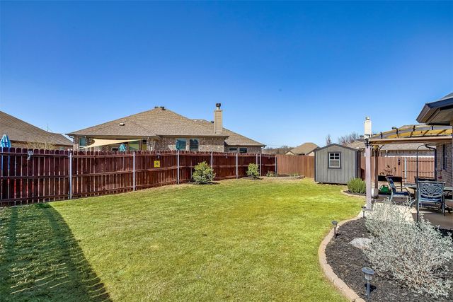 2004 Hill Crest Court, Weatherford, TX 76086