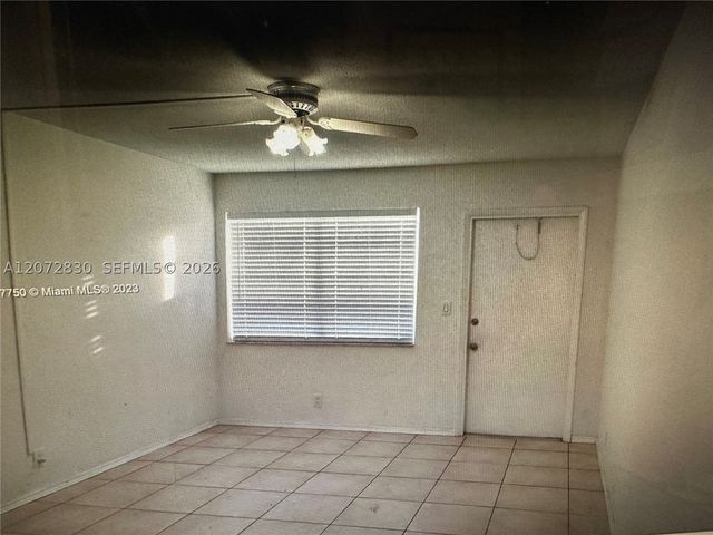 2826 Van Buren St 18, Hollywood, FL 33020