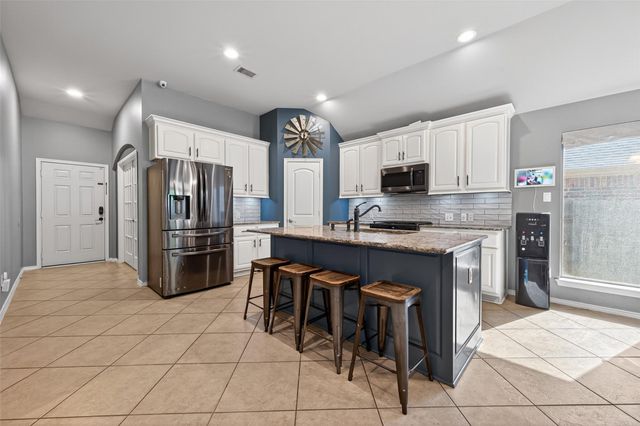 27443 Rebecca Field Lane, Spring, TX 77386