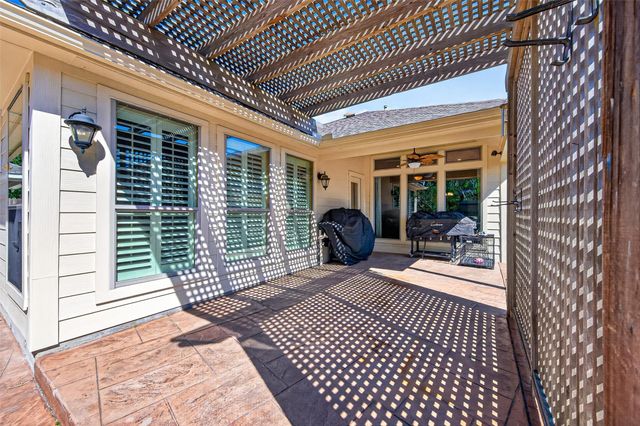 27443 Rebecca Field Lane, Spring, TX 77386