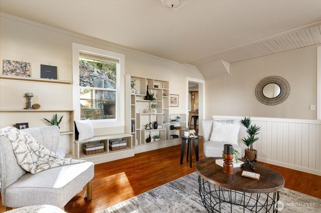 220 Morris Street, La Conner, WA 98257