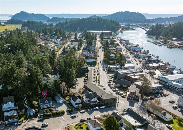 220 Morris Street, La Conner, WA 98257