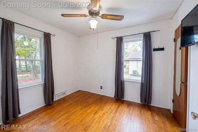 2906 Arizona Avenue, Flint, MI 48506