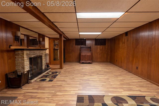 2906 Arizona Avenue, Flint, MI 48506