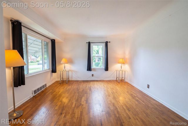 2906 Arizona Avenue, Flint, MI 48506