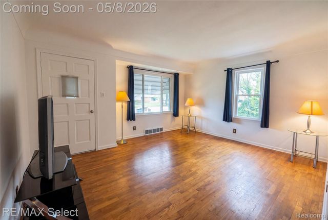 2906 Arizona Avenue, Flint, MI 48506