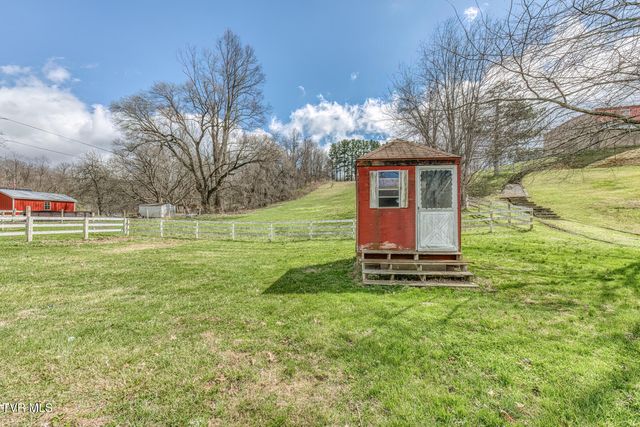 4456 Lee Highway, Marion, VA 24354