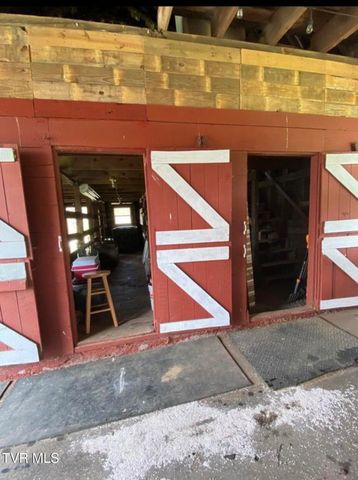 4456 Lee Highway, Marion, VA 24354