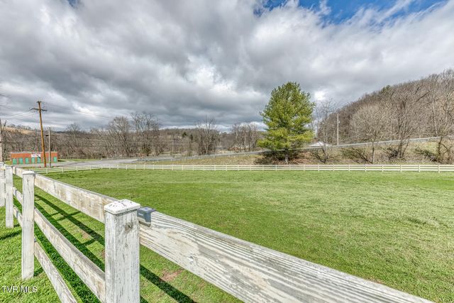 4456 Lee Highway, Marion, VA 24354