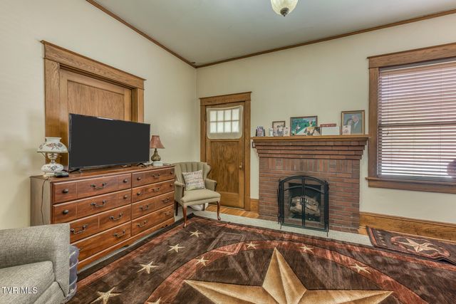 4456 Lee Highway, Marion, VA 24354