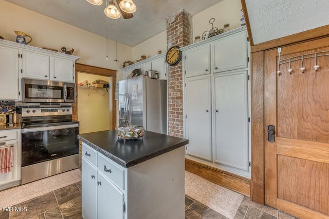 4456 Lee Highway, Marion, VA 24354