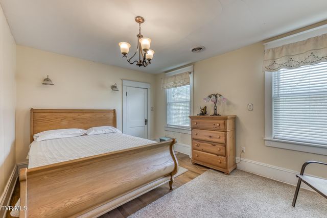 4456 Lee Highway, Marion, VA 24354