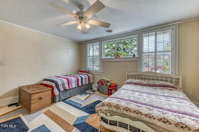 4456 Lee Highway, Marion, VA 24354