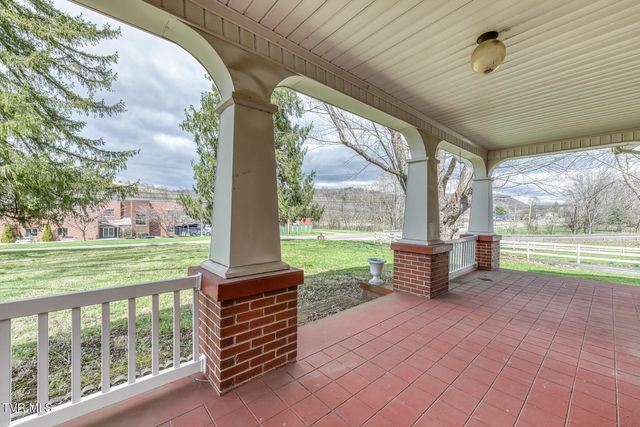 4456 Lee Highway, Marion, VA 24354